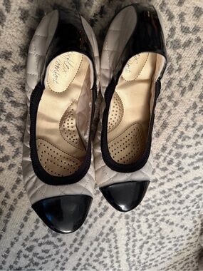 dexflex comfort Quilted Gray and Black Cap-Toe Ballet Flats